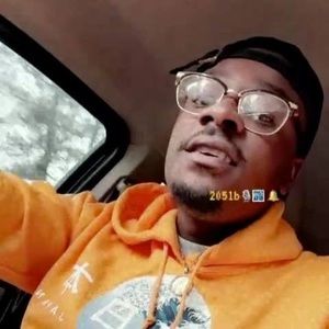 Meet your Posher, Deandre